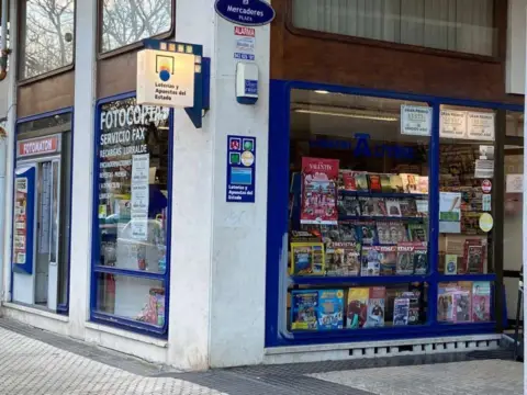 Local comercial en calle de Javier Barkaiztegi