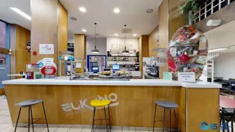 Local comercial en calle de Elkano