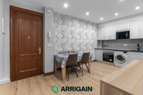 Piso en calle de la Virgen del Carmen