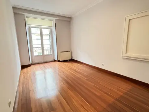 Piso en Avenida-Boulevard