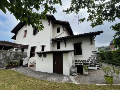 Chalet en calle de Matxiñene