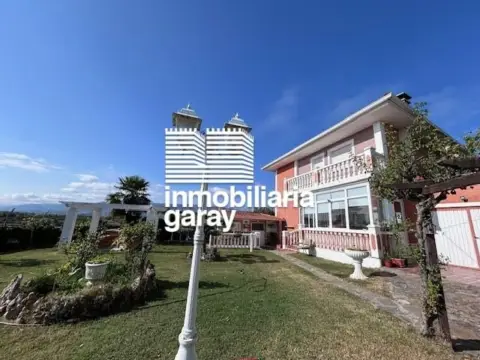 Chalet en Villanueva de La Lastra