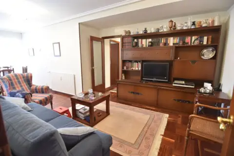 Piso en Urkizu Pasealekua
