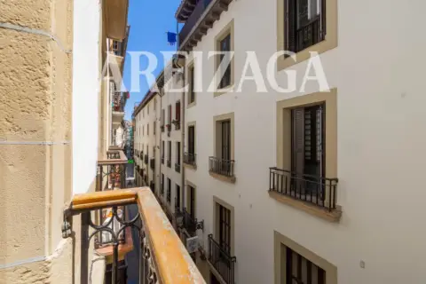 Piso en calle de Fermín Calbetón, 21