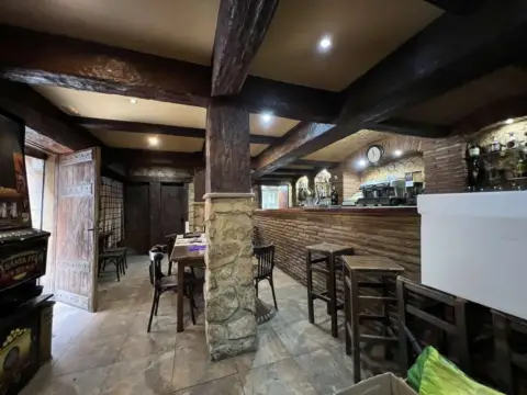 Local comercial en San Juan-La Magdalena