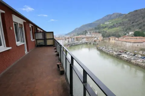 Piso en Zumalakarregi Pasealekua