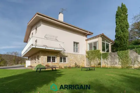 Casa en calle Zizurkil Diseminado Barreiatua