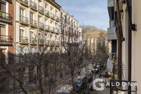 Piso en calle de Elkano