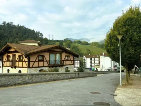 Local comercial en Barrio de Guadalupe, 12