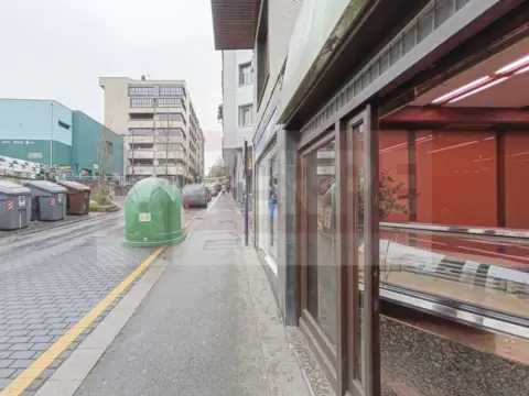 Local comercial en calle de Pablo Iglesias