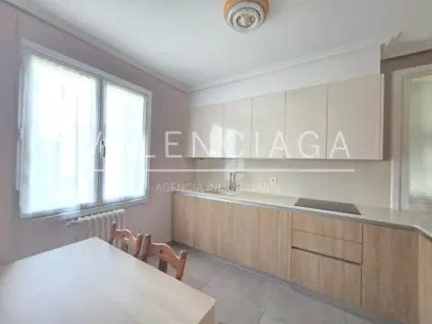 Piso en Bista Alai