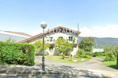 Casa en calle Andrearriaga Bidea