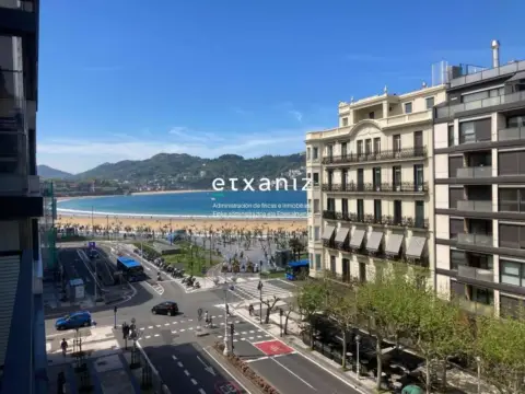 Piso en calle de Loiola in Centro (San Sebastián - Donostia) · San Sebastián - Donostia