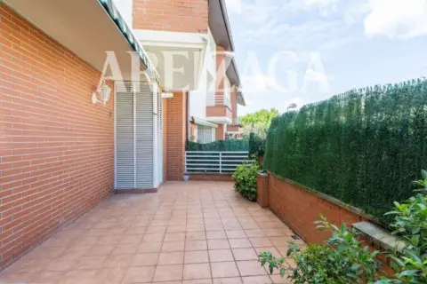 Casa adosada en Oriamendi Pasealekua