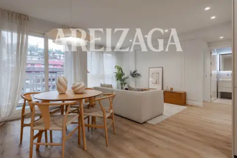Piso en Karlos I.aren Hiribidea, 30