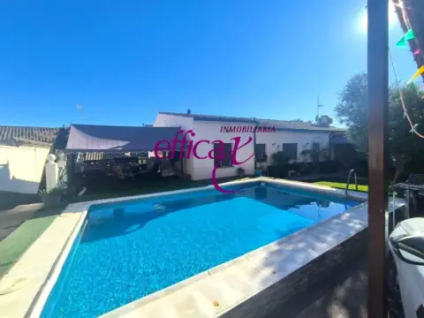 Chalet en Santo Domingo-Caudilla