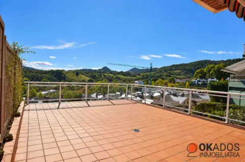 Casa adosada en Berio Pasealekua, 76
