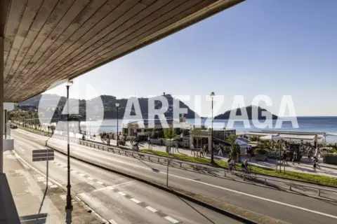 Piso en Mirakontxa Pasealekua