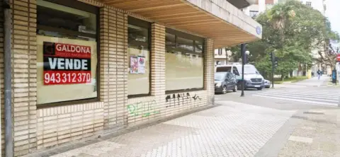 Local comercial en Avenida de Navarra