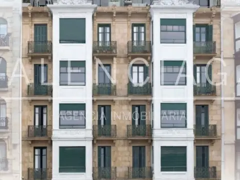 Garaje en calle de Aldamar, 32