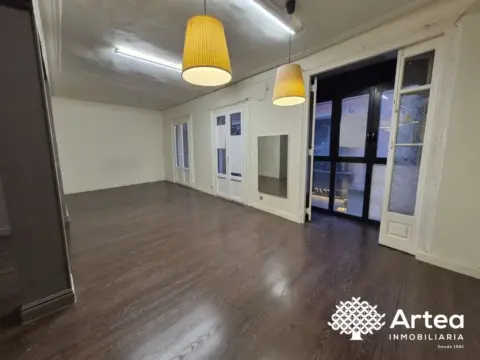 Piso en calle Sombrerería