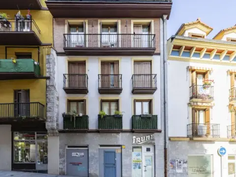 Local comercial en calle Kale Nagusia