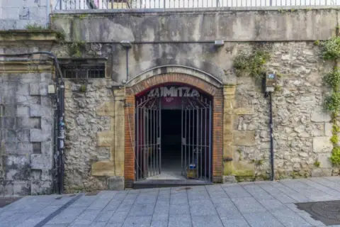 Local comercial en calle Kale Nagusia