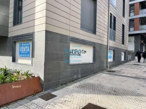 Local comercial en calle Estella, 5