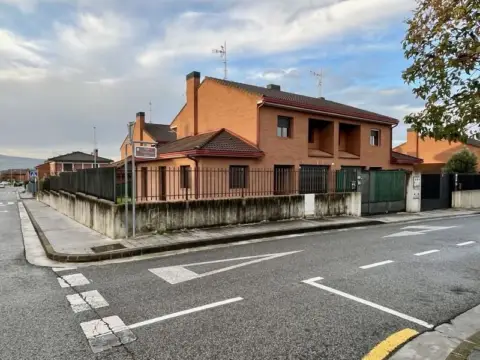 Casa adosada en calle de Federico García Lorca