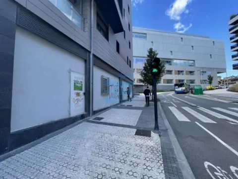 Local comercial en calle Estella, 13