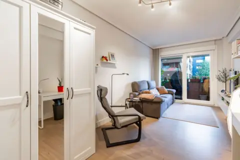 Piso en calle de José María Salaberria