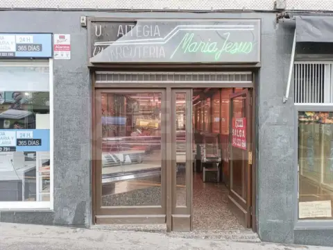 Local comercial en calle de Pablo Iglesias