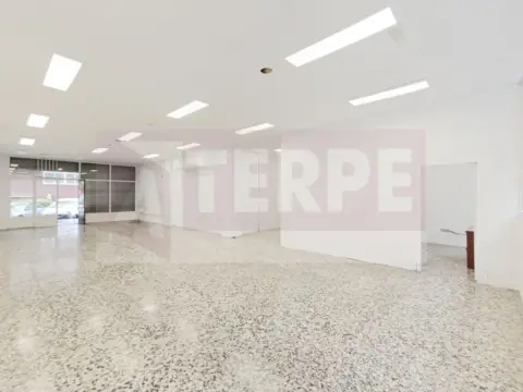 Local comercial en Beraun