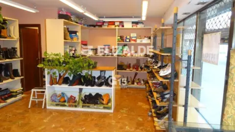 Local comercial en calle Txapinene Kalea