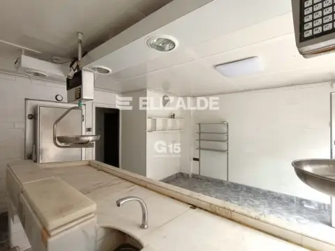 Local comercial en calle Txingurri Pasealekua