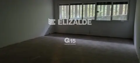 Local comercial en calle de Antonio María Labaien