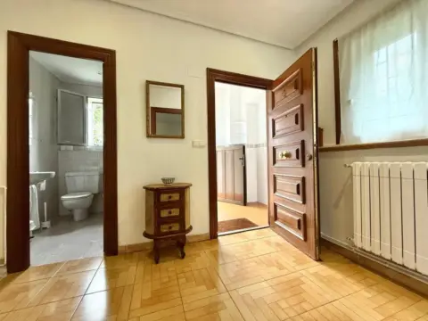 Piso en calle Erregezaintza Kalea