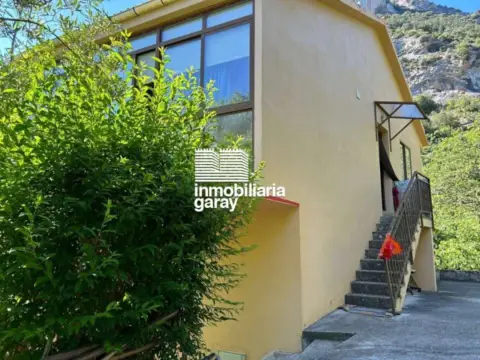 Casa en Hoz