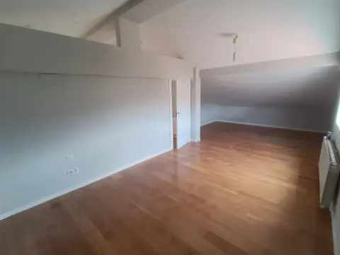 Piso en Paseo de los Fueros