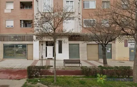 Local comercial en Avenida de Zaragoza