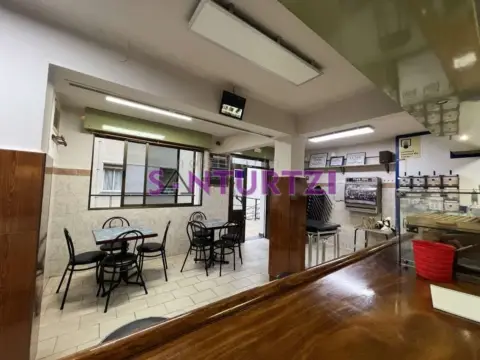 Local comercial en Barrio San Juan