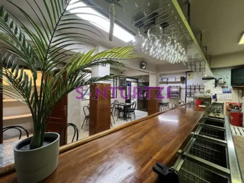 Local comercial en Barrio San Juan