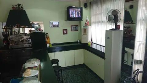 Local comercial en Santa Ana