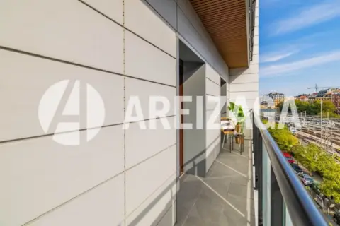 Piso en calle de la Autonomía