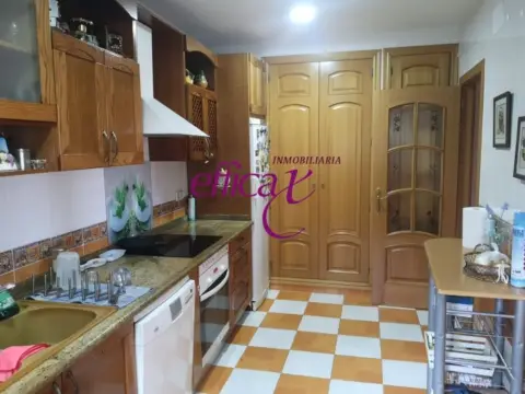 Chalet en Santo Domingo-Caudilla