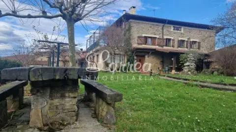 Casa en Zeanuri