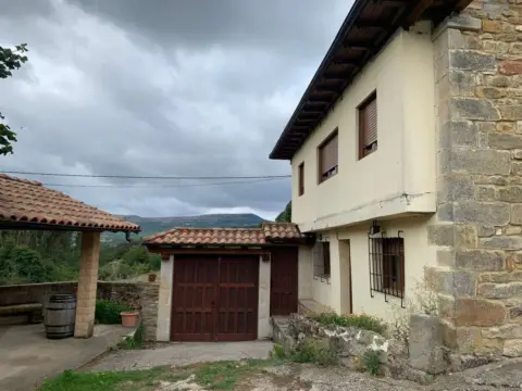 Casa en Rozas de Valdeporres