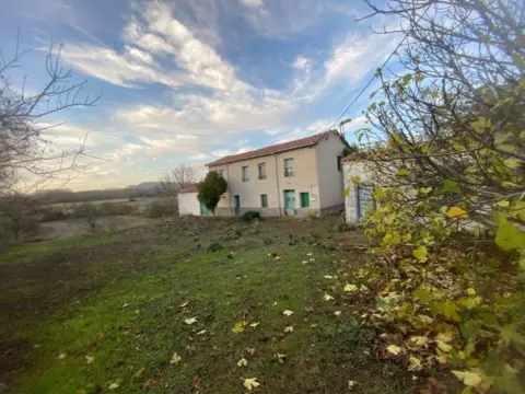 Casa en Barcina del Barco