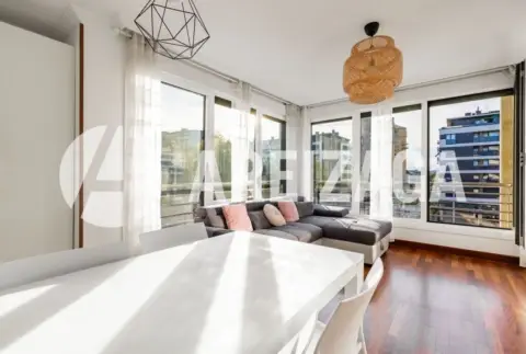 Piso en Plaza de Harrobieta