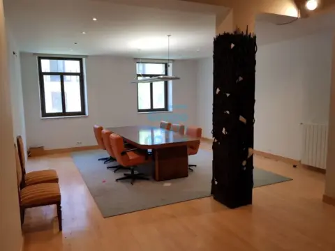 Oficina en Avenida-Boulevard